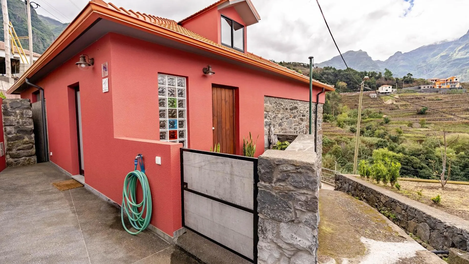 فيلا Madeira Bird House - House In The Mountains With Garden São Vicente البرتغال